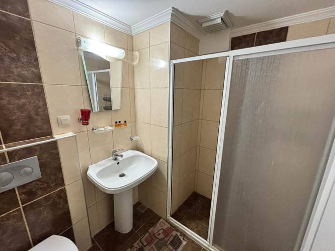 Bathroom 2, metropolitan apart, Marmaris