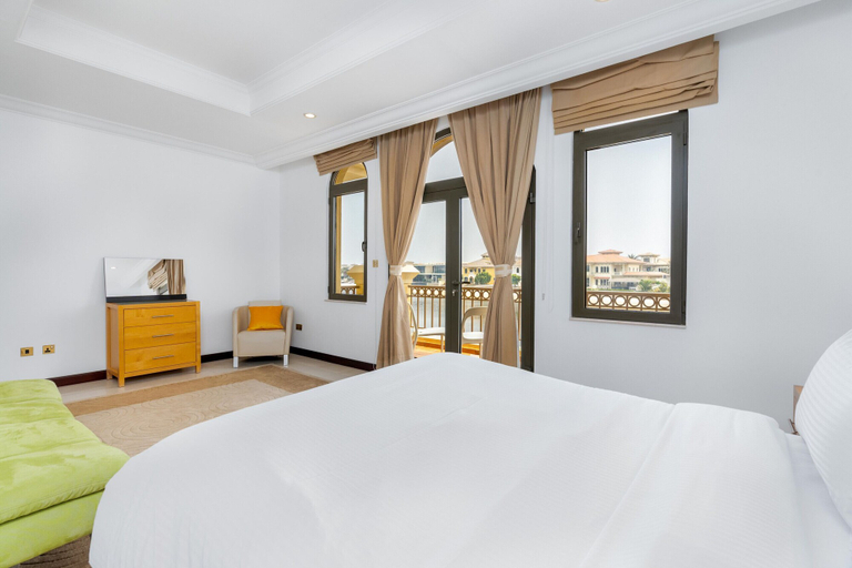 Room 3, Exclusive 4BR Villa w Private Pool Beach, Dubai