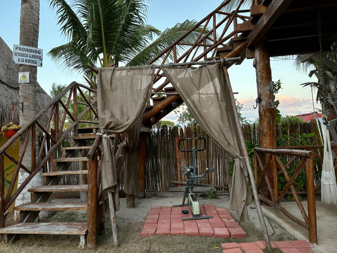 Others 3, Cabanas Frida, Progreso