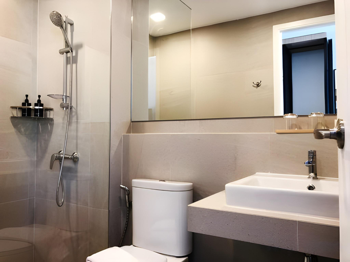 Bathroom 4, bliQ Hotel Chanthaburi, Muang Chanthaburi