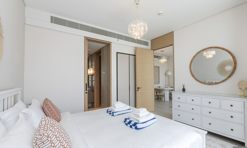 Room 2, Luxury at JBR Jumeirah Gate Tower 1, Dubai