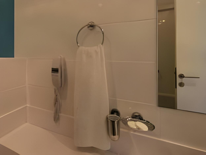 Bathroom 4, Bendis Beach Hotel, Bodrum
