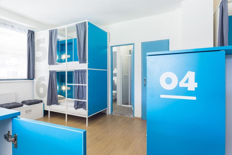 Others 4, Absolut City Hostel, Budapesti