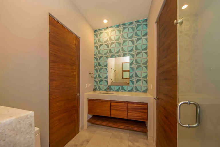 Room 2, 3BD Soleado Ocean Views Pool Resort Beach, La Paz