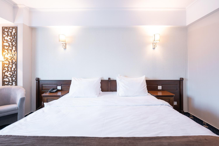 Bedroom 2, Hotel Ski&Sky, Predeal