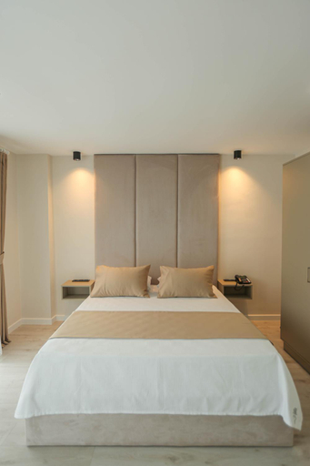 Bedroom 2, THE DECK OTEL, Merkez
