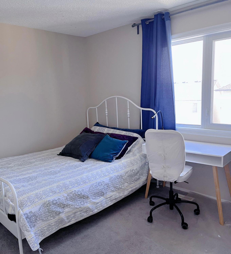 Others 4, Banff -Calgary Garden &3 mins Bus station Close C-Train&Free Parking, Division No. 6