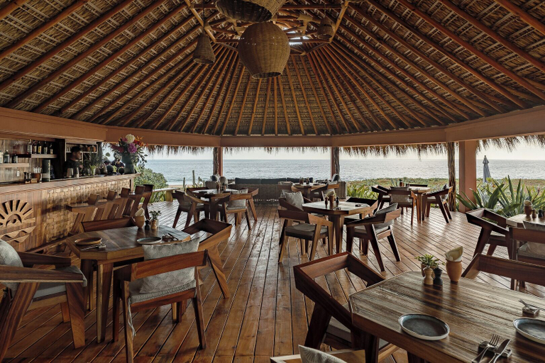 Food & Drinks 5, Lú Veé Oasis, Dist. Juquila