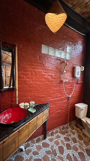Bathroom 3, Sa Sa Lao, Luang Prabang