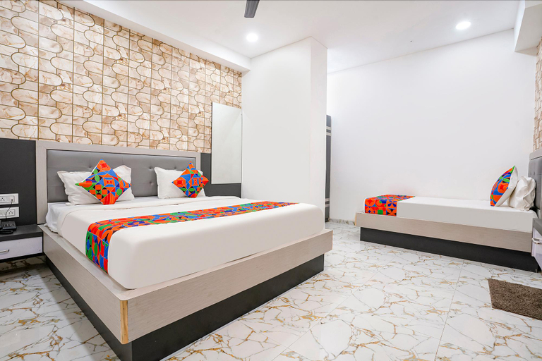 Bedroom 3, FabHotel The Vibrant - Nr. Tapovan Circle, Gandhinagar