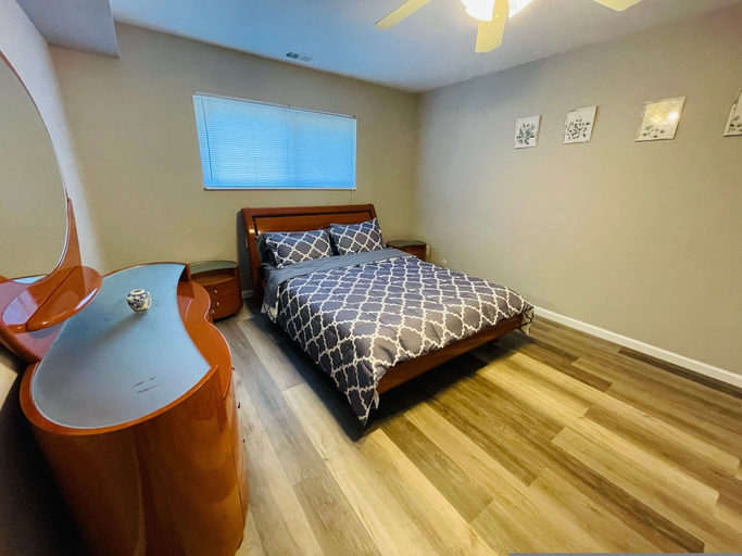 Room 4, Comfortable 1BR in Elkins Park Parking Pool, Montgomery