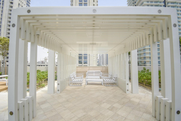 Room 3, Luxury Sea View Living on Emaar Beachfront, Dubai