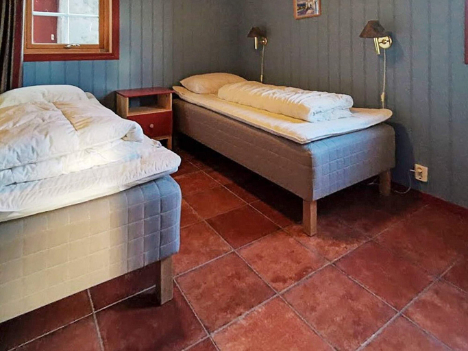 Others 5, 6 Person Holiday Home in Hosteland, Masfjorden