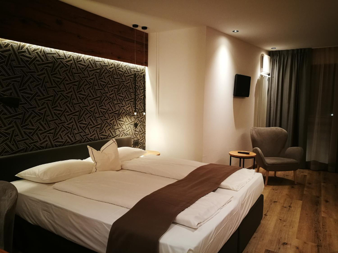 Bedroom 3, Hotel Cevedale Living Romance Hotel, Trento