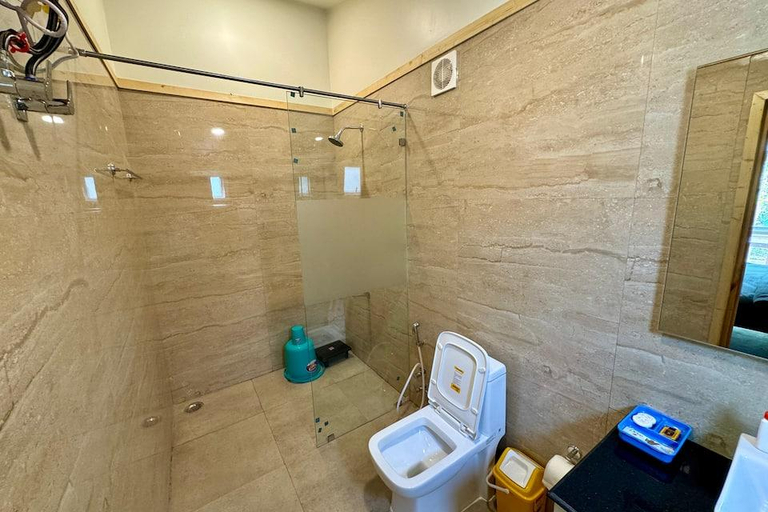 Bathroom 4, Treebo Premium Mowgli's Den Pench Tiger Reserve, Seoni