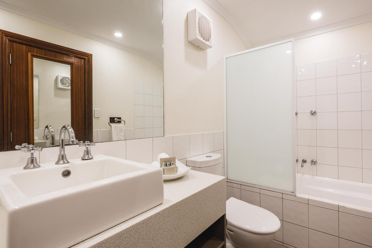 Bathroom 5, Cable Beach Club Resort & Spa, Broome