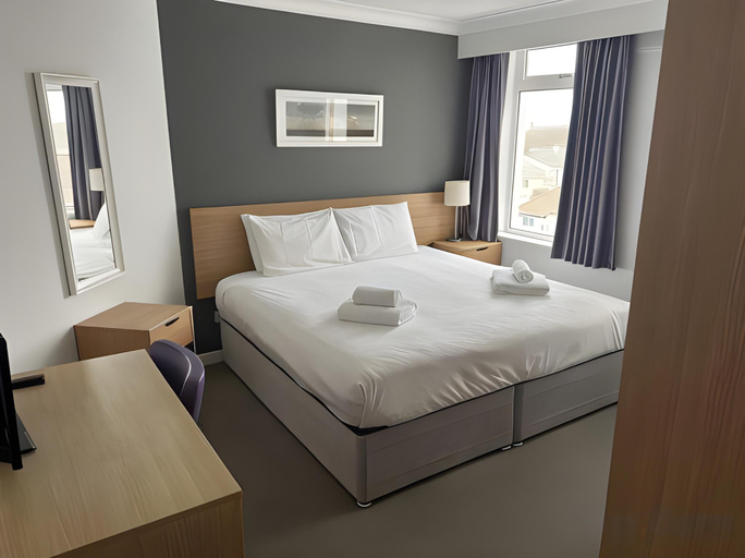 Bedroom 2, The Strathmore Hotel, Lancashire