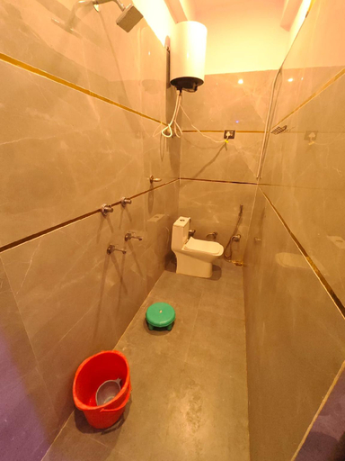 Bathroom 4, Krishna Guest House, Faizabad