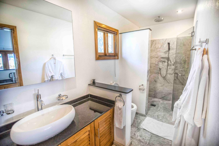 Bathroom, Salamangka Resort, San Juan