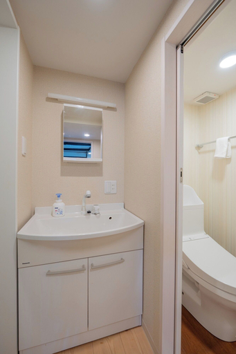 Bathroom 4, Guest house Connection Karasuma Gojo, Kyoto