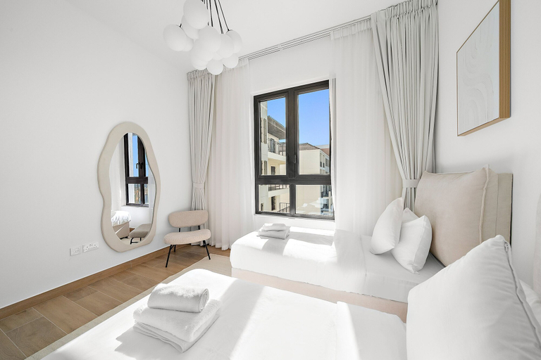 Room 5, La Sirene Bld 3 - 501 2BD, Dubai