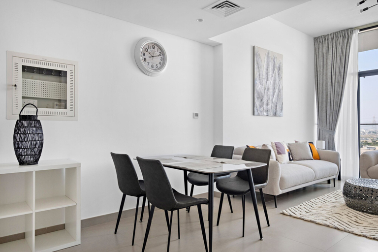 Room 5, Priv Residence - 402 1BD, Dubai