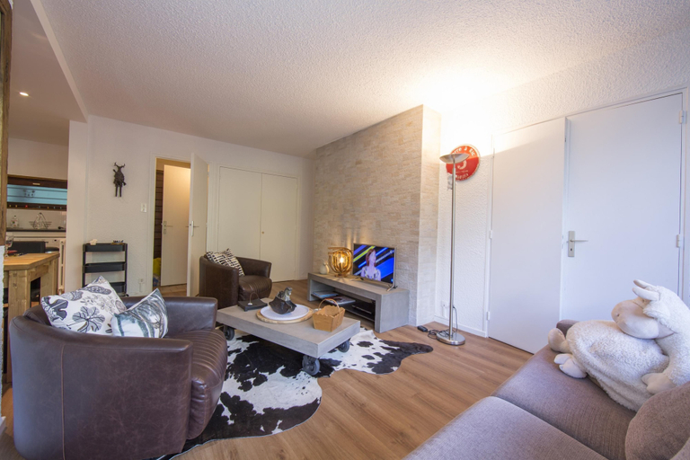 Room 4, R Sidence Androsace 42, Haute-Savoie