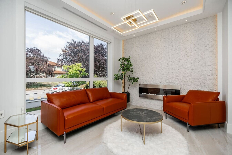 Room 5, Centrally-located Luxury Home With Views Cinema, Greater Vancouver