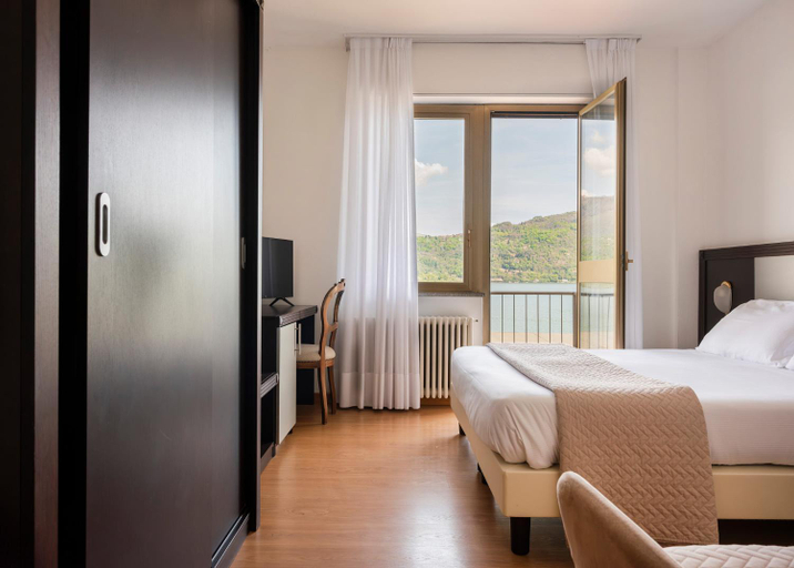 Bedroom 2, Hotel Carillon, Verbano-Cusio-Ossola