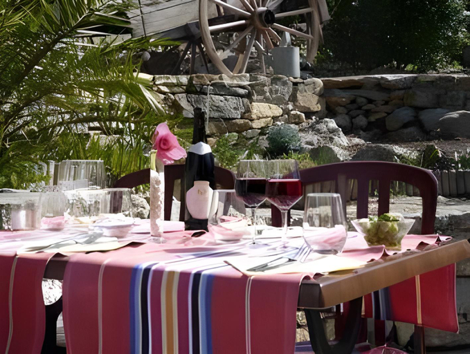 Food & Drinks 5, Chambres a la Table du Cure, Aude