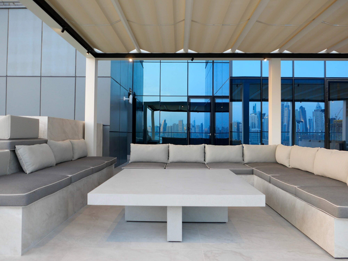 Room 5, High End 4BR Penthouse With Private Pool and Skyline Views, Dubai