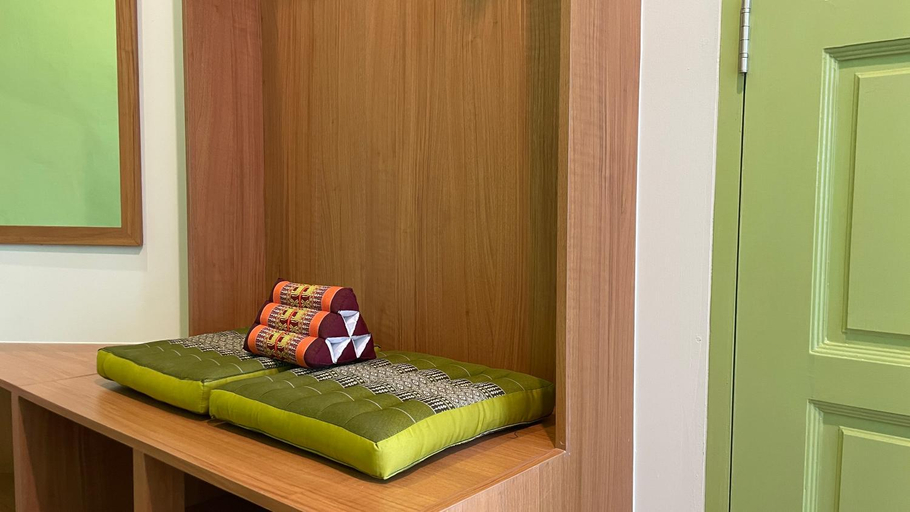 Others 3, The Tangerine Guesthouse, Sathorn