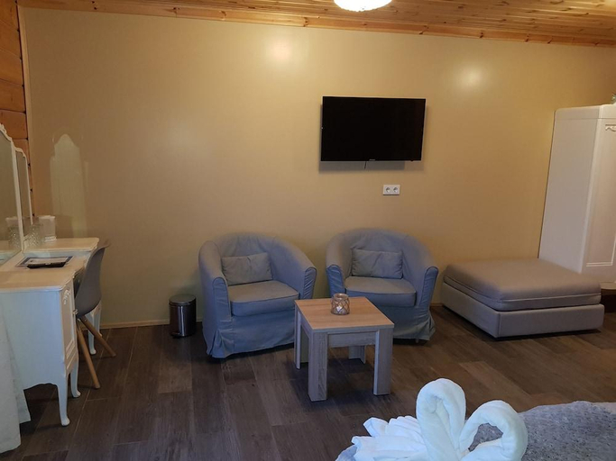 Others 3, Hotel Stundarfridur, Helgafellssveit