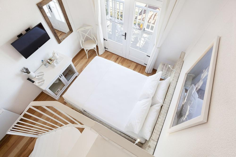 Others 4, Pur Beyaz Otel-NEW, Ayvalık
