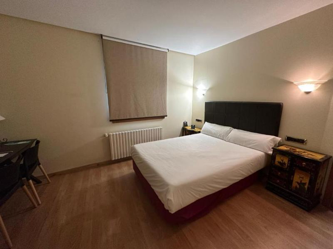 Bedroom 4, Alda Lalín, Pontevedra