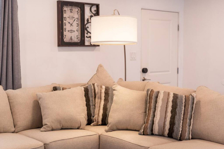 Room 4, Tranquil 2BR Home in Beautiful Neighborhood P24, Los Angeles
