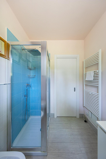 Others 4, Casa Alba con Giardino e Patio by Wonderful Italy, Brescia