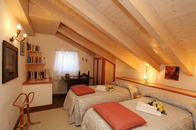 Room 4, Antico Chalet in Livigno, Sondrio