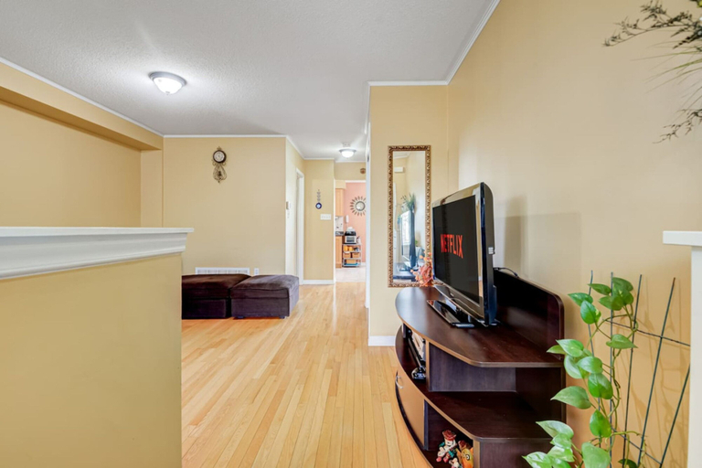 Room 5, Brampton Retreat Quiet 2BR Residential Area, Peel