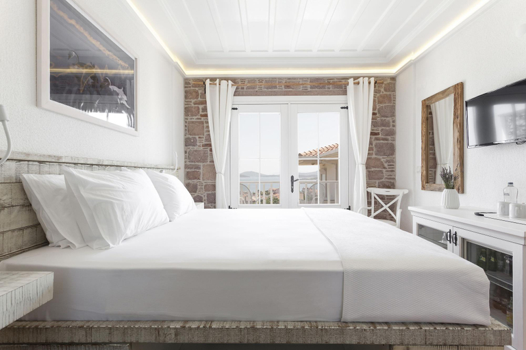 Others 5, Pur Beyaz Otel-NEW, Ayvalık