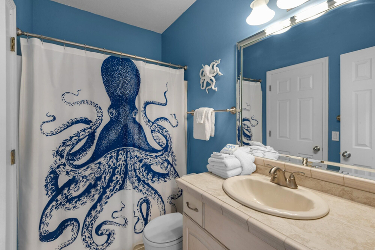 Bathroom 4, Baywatch C8, Escambia