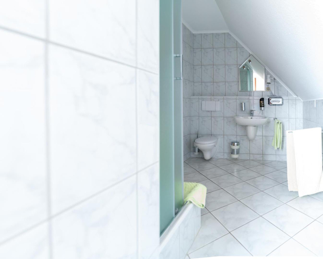 Bathroom 4, Landhotel Biberburg, Elbe-Elster