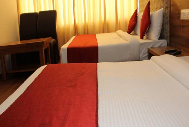 Bedroom 3, Goroomgo the diamond leaf Chandigarh, Chandigarh