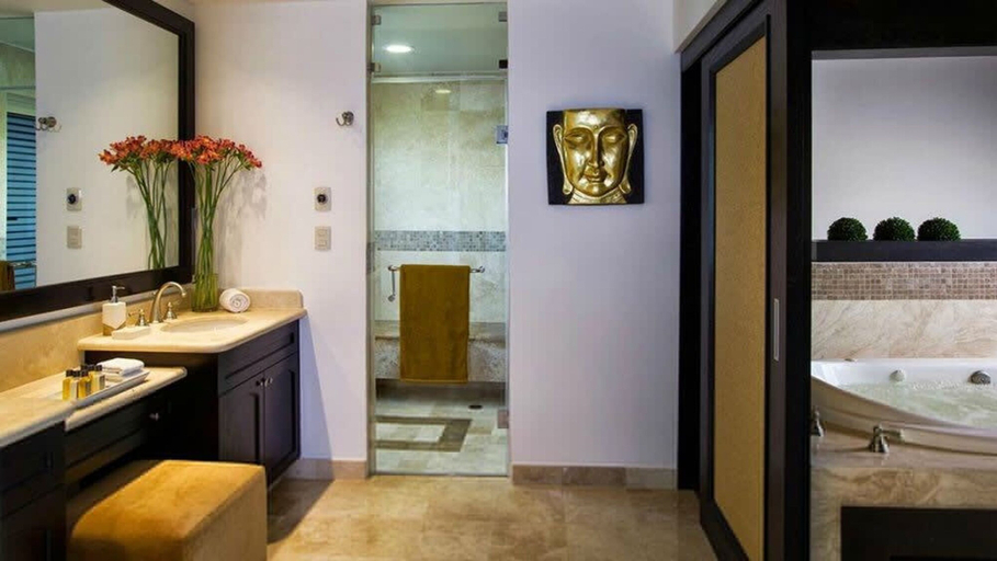 Room 2, 2BD Del Palmar Cancun Luxury Resort, Isla Mujeres