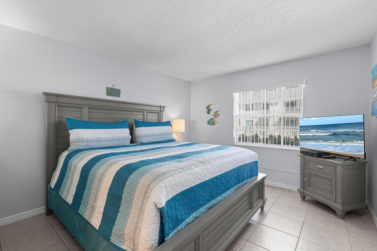 Bedroom 3, Colony Beach Club 120, Volusia