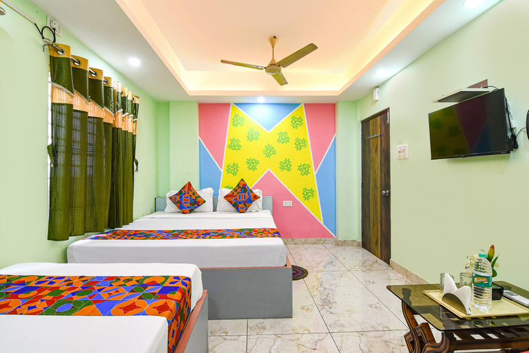 Food & Drinks 5, Fabhotel Jbl, North 24 Parganas
