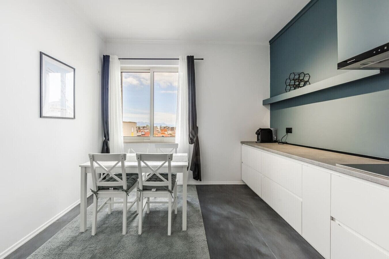 Room 5, Modern Apartment With Scenic Views Earthy Vibes, Shkodrës