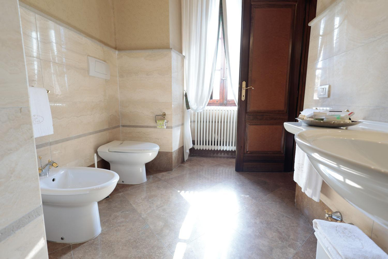 Bathroom 4, Hotel Corte dei Tini, Teramo