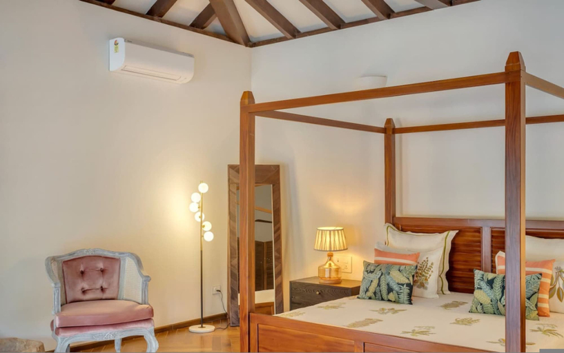 Room 2, Casa Brilhante 4BR Private Pool Villa nr Assagao, North Goa