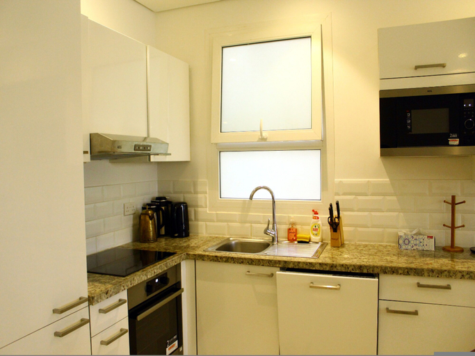 Room 2, Elegant Lagoon View One-bedroom, Taqah